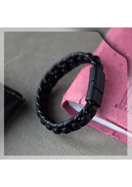 Mat Oniks Taşı Örmeli Deri Bileklik 33512B2D8M7 indirimleri