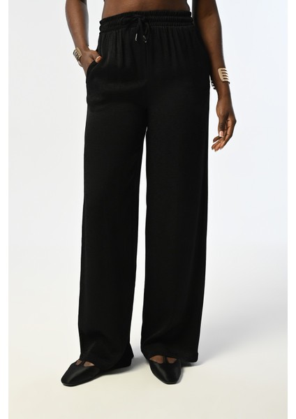 Kadın Beli Lastikli Bol Paça Desenli Siyah Renk Pantolon