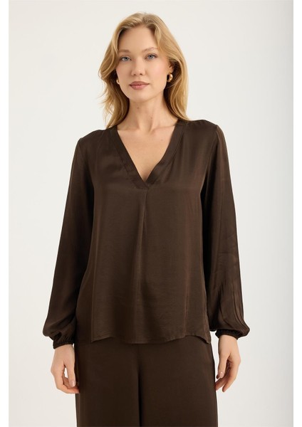 V Yaka Kolucu Lastikli Bluz