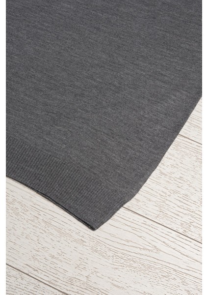 V Yaka Battal (Büyük Boy) Yünlü Kolsuz Triko Süveter indirimleri