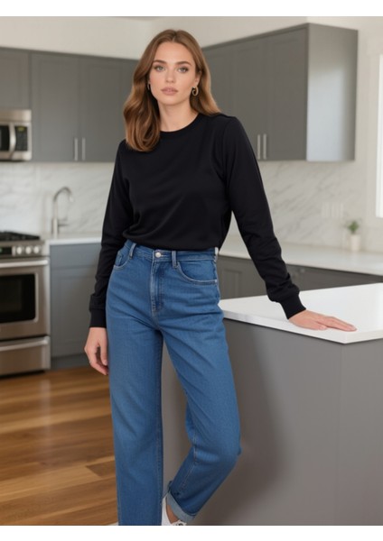 Kadın Regular Fit Yuvarlak Yakalı Sweatshirt modelleri