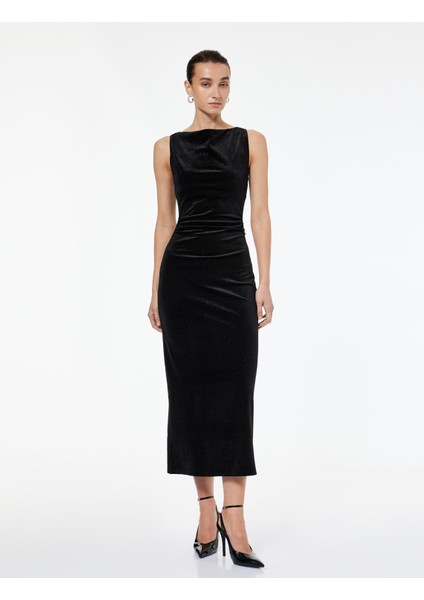 Kolsuz Yuvarlak Yaka Simli Uzun Kadife Elbise modelleri