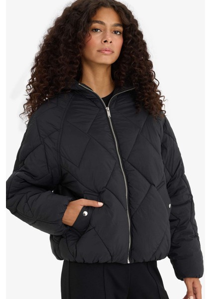 Su Geçirmez Regular Fit Kapüşonlu Mont F2803AX25WN