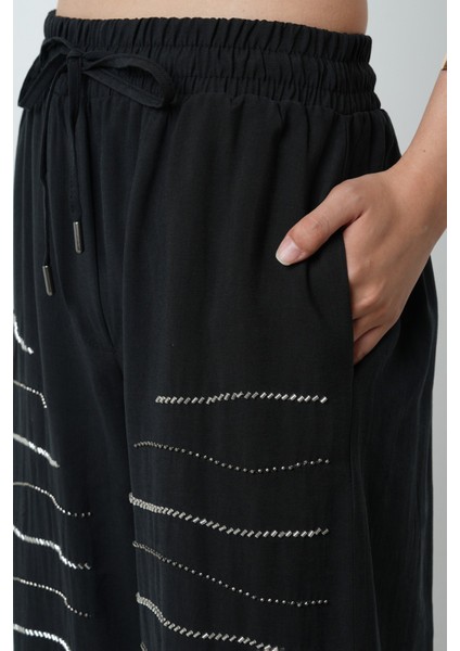 Kadın Yatay Şerit Taş Işlemeli Düz Renk Beli Lastikli Bol Paça Pantolon fırsatları