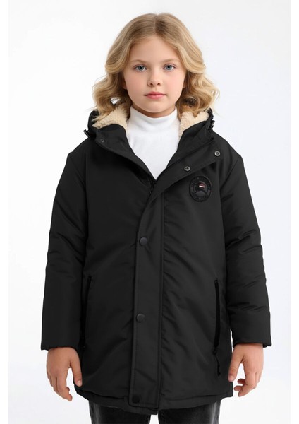 İçi Kürklü Su ve Rüzgar Geçirmez Kapüşonlu Kız Çocuk Mont