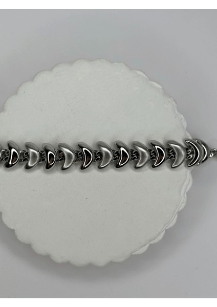 Parlak ve Mat Silver Renkli V Şekilli Bileklik