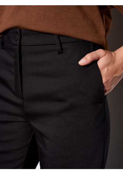 72201 Düz Kesim Kumaş Pantolon-Siyah fırsatları