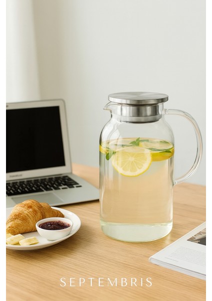 Premium 1.5 Lt Borosilikat Cam Sürahi – Metal Kapaklı Şık Karaf