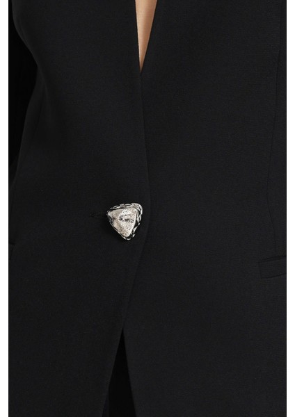 Siyah Pelerin Detaylı Kadın Takım Elbise modelleri