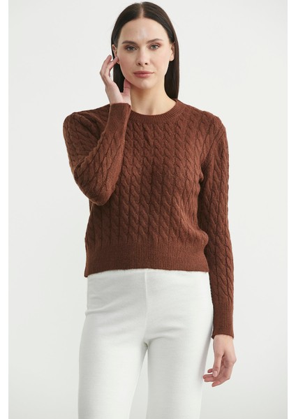 Yumoş Saç Örgü Motifli Triko Kazak - Kahve fiyatları