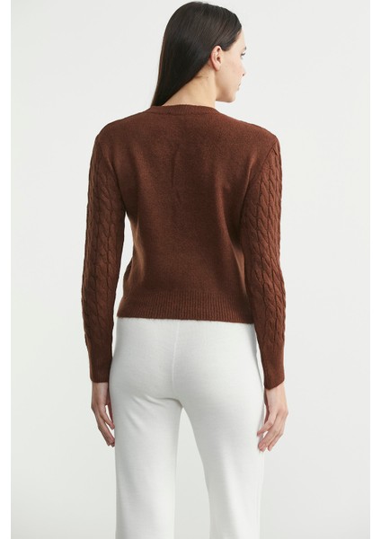 Yumoş Saç Örgü Motifli Triko Kazak - Kahve indirimleri