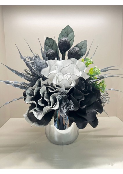 Yapay Çiçekli Gümüş Metal Vazo No:3