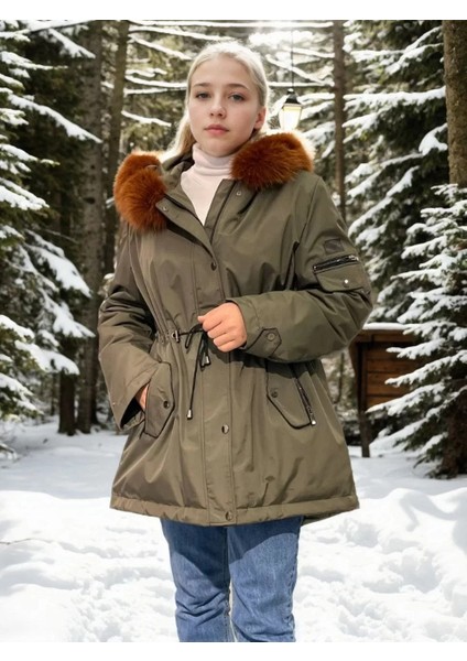 Kadın Su Geçirmez Kapüşonlu Mont - Haki
