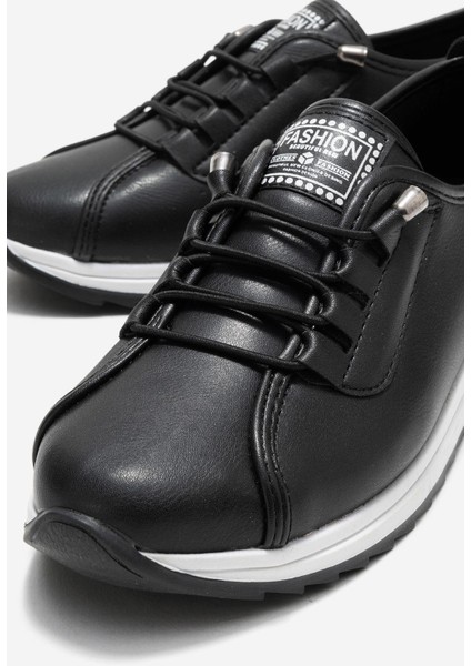 Yumuşak Tabanlı Lastik Bağcıklı Kadın Ayakkabı Siyah Cilt modelleri