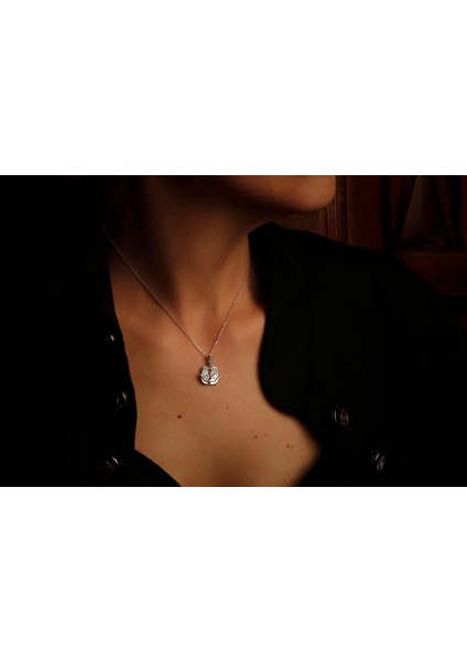 Ellerimde Aşk Kolye fiyatları