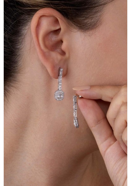 Su Yolu Süzme Baget Taşlı 925 Ayar Gümüş Küpe modelleri