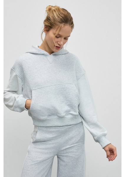 Tansy Kadın Kolları Kumaşın Tersinden Yapılmış Kapüşonlu Relaxed Fit Grimelanj Sweatshirt fiyatları