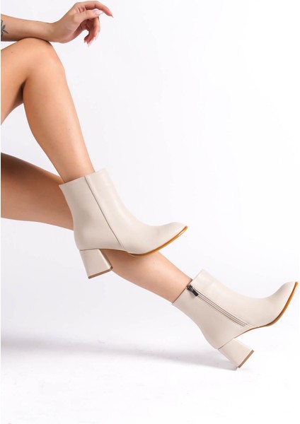 Epolenep Kadın Kışlık Bej Kalın Topuklu Bot