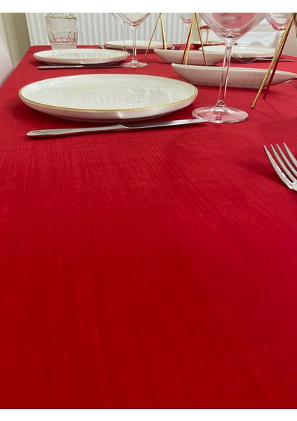 Çeyizlik Piko Sarma Gold Detaylı Dertsiz Masa Örtüsü Simsiz Kırmızı fırsatları