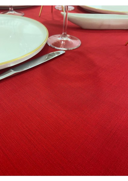 Çeyizlik Piko Sarma Gold Detaylı Dertsiz Masa Örtüsü Simsiz Kırmızı indirimleri