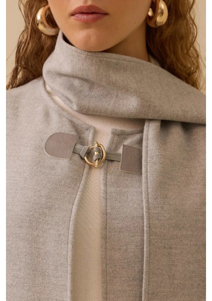 Kadın Tokalı Şal Detaylı Panço - Gri modelleri