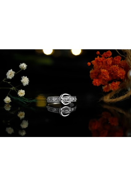 Parlayan Kemer Yüzük