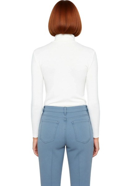 Kadın Moda Şık Regular Balıkçı Yaka Slim Kalıp Örme Yumuşak Kumaşlı Fitted Vücuda Oturan Esnek Bluz modelleri