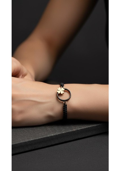 Yonca Çember Oksitli Gümüş Bileklik fırsatları