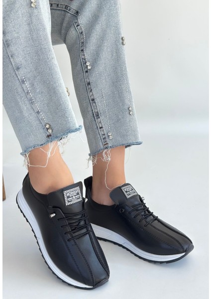 Monya Siyah Cilt Bağcıklı Spor Ayakkabı - Lisinya fiyatları