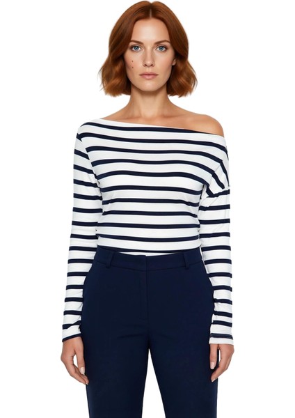 Moda Kayık Yaka Örme Slim Çizgili Desen Casual Günlük Regular Uzun Kol Bluz