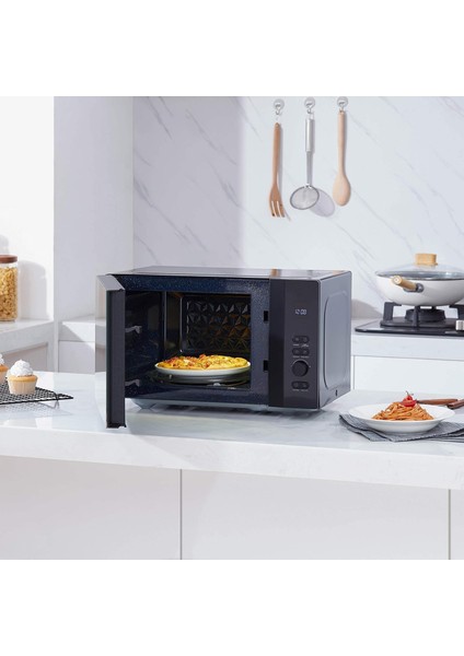 Toshıba MV-AM20T(BK) Solo Mikrodalga Fırın | 20 L, 12 Otomatik Program ve Easy-Clean Emaye Iç Yüzey