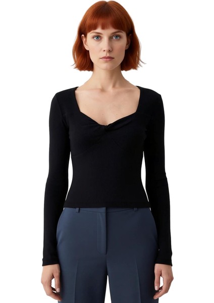 Kadınlar Için Esnek Örme Vücuda Oturan Crop Bluz Kalp Yaka Detaylı Kaliteli Şık Rahat Modern