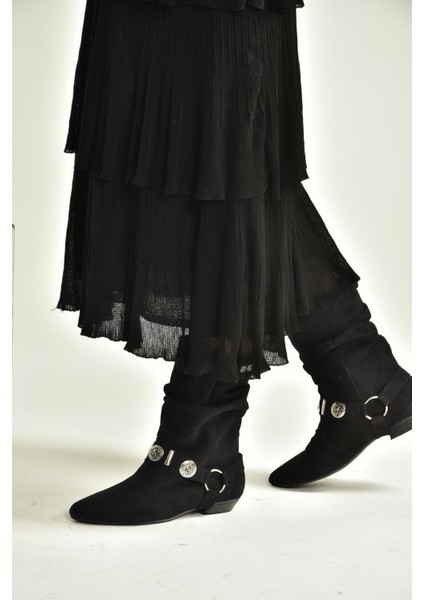 V380519002 Siyah Süet Düz Tabanlı Rahat Kalıp Kadın Bot fırsatları