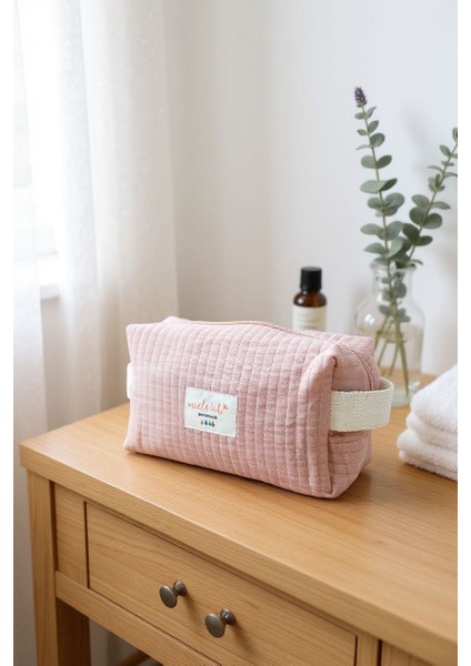 Su Geçirmez Astarlı Bakım ve Makyaj Çantası