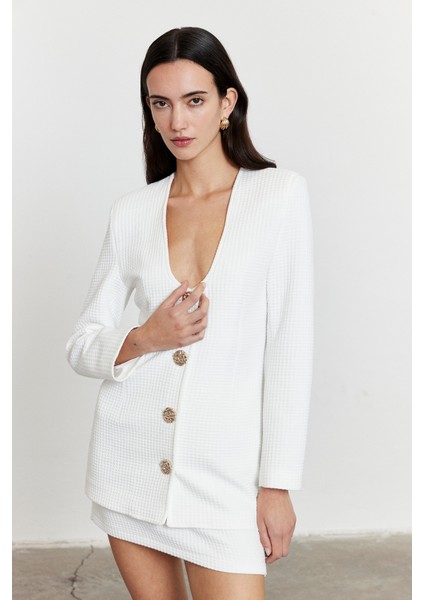 Dokulu Blazer Etek Takım Beyaz fiyatları