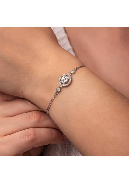 Gümüş Yuvarlak Baget Taşlı Kadın Bileklik