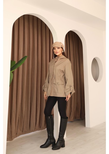 Kadın Vizon Kapüşonlu Katlama Kol Detaylı Trençkot modelleri