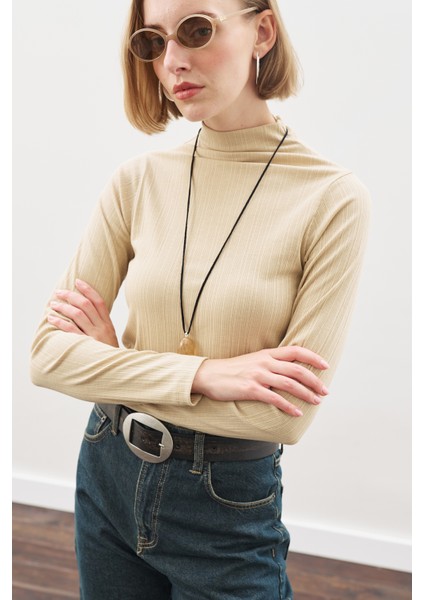 Yüksek Yaka Body Bej indirimleri