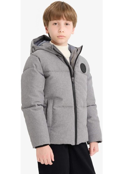 Erkek Çocuk Su İtici Kapüşonlu Fermuarlı Şişme Mont E9347A825WN modelleri