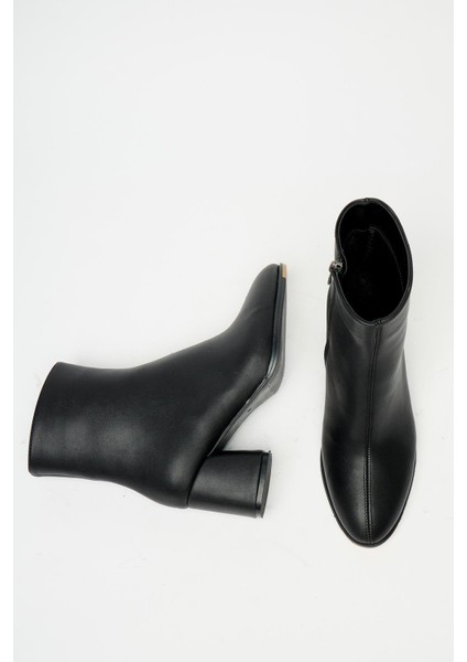 Siyah Kadın Yuvarlak Burun Basic Bot fiyatları