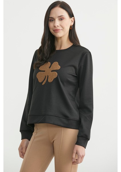 Kontrast Kabartma Baskılı Sweatshirt - Siyah modelleri