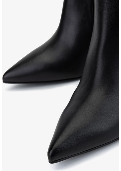 Kadın Hakiki Deri Siyah Topuklu Bot 1130 573 Bn Bot SK25-26 Syh/syh Ntrl Yln modelleri