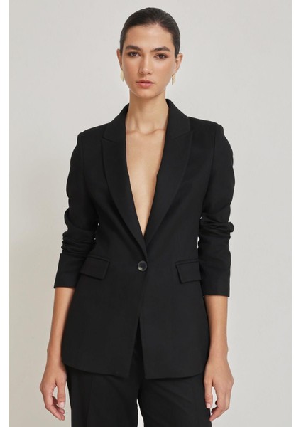 Siyah Tek Düğme Detaylı Ceket modelleri