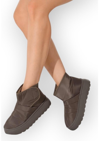 İçi Kürklü Paraşüt Kumaş Cırtlı Kalın Taban Kadın Bot KAHVERENGİ modelleri