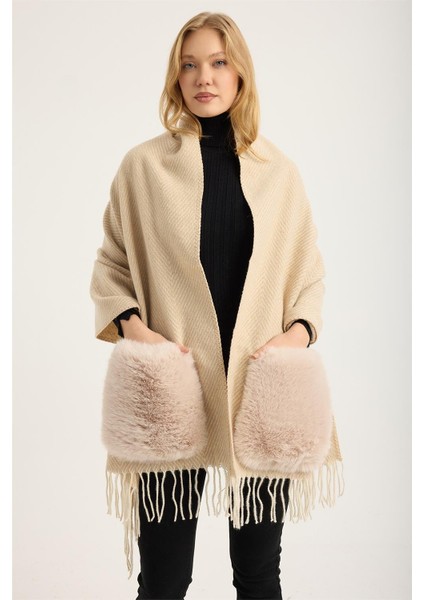 Kürk Cepli Saçaklı Şal