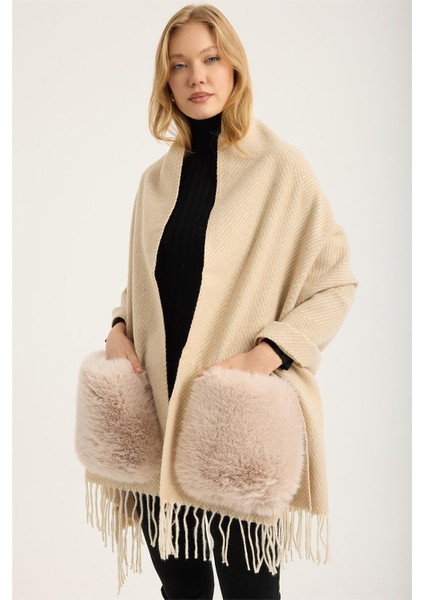 Kürk Cepli Saçaklı Şal fiyatları