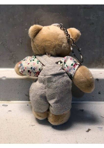 Sevimli Elbiseli Tulumlu Ayıcık Peluş Oyuncak Anahtarlık Uyku Arkadaşı Hediyelik 12 cm fiyatları