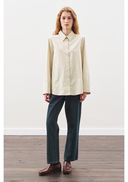 Geniş Manşetli Klasik Gömlek Bej