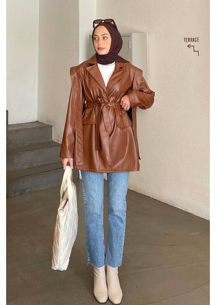 Kruvaze Yaka Kuşaklı Deri Ceket Kahverengi