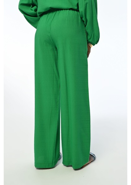 Kadın Rahat Kalıp Bol Paça Beli Lastikli Düz Renk Pantolon fiyatları